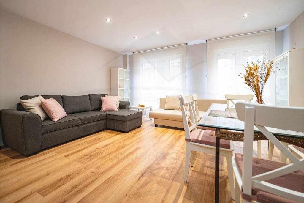 Begona Apartamento Gijon Bagian luar foto