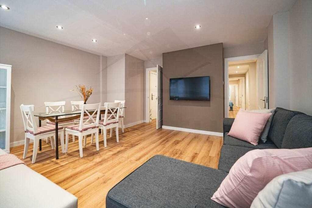 Begona Apartamento Gijon Bagian luar foto